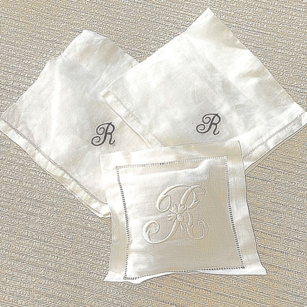 Vintage “R” Monogrammed Handkerchief and Embroidered Scented Sachet Set! - Picture 2 of 6